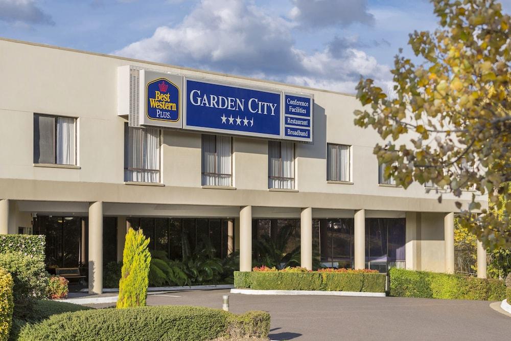 Garden City Hotel, Best Western Signature Collection Canberra Bagian luar foto