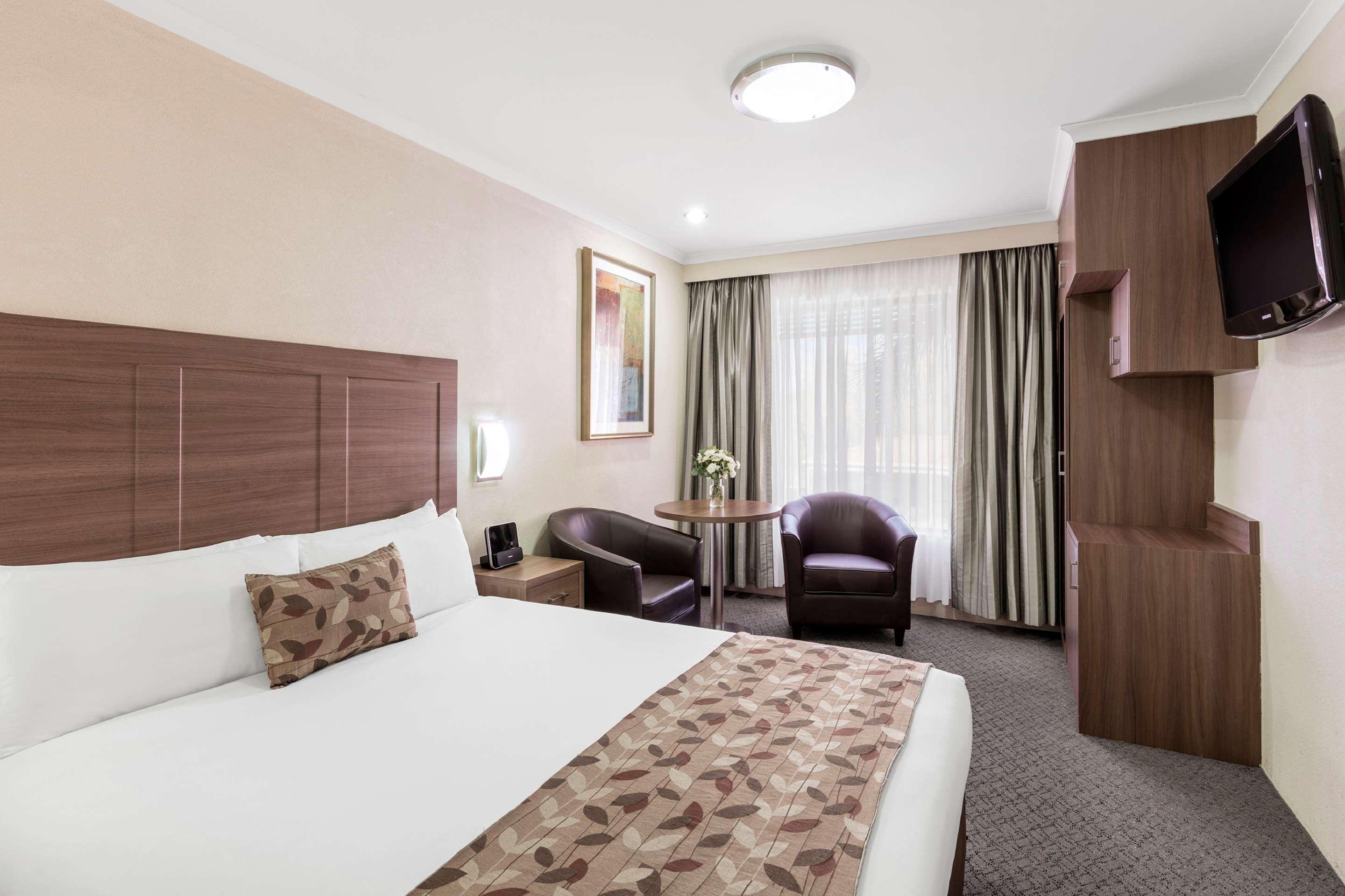 Garden City Hotel, Best Western Signature Collection Canberra Bagian luar foto