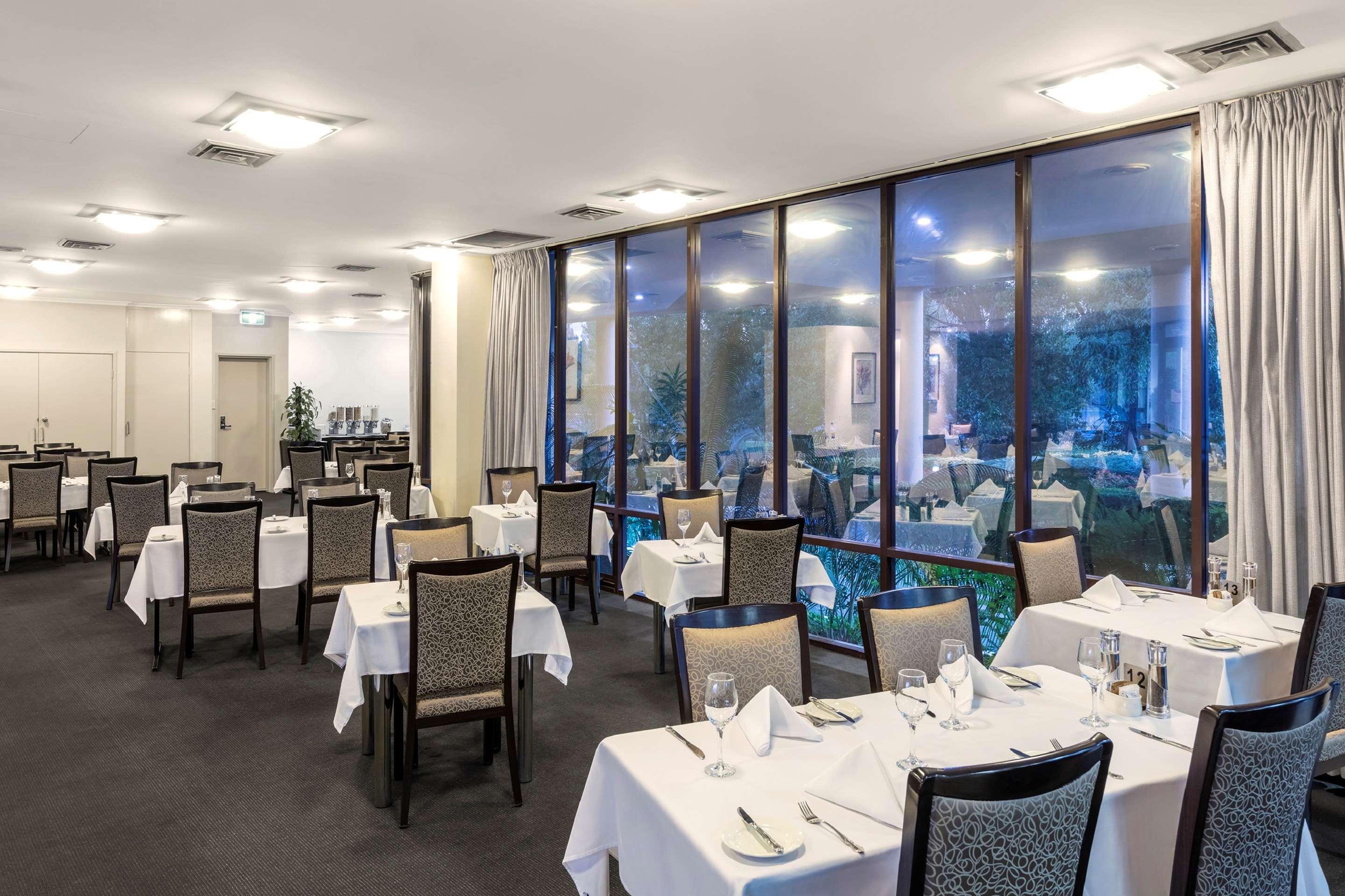 Garden City Hotel, Best Western Signature Collection Canberra Bagian luar foto