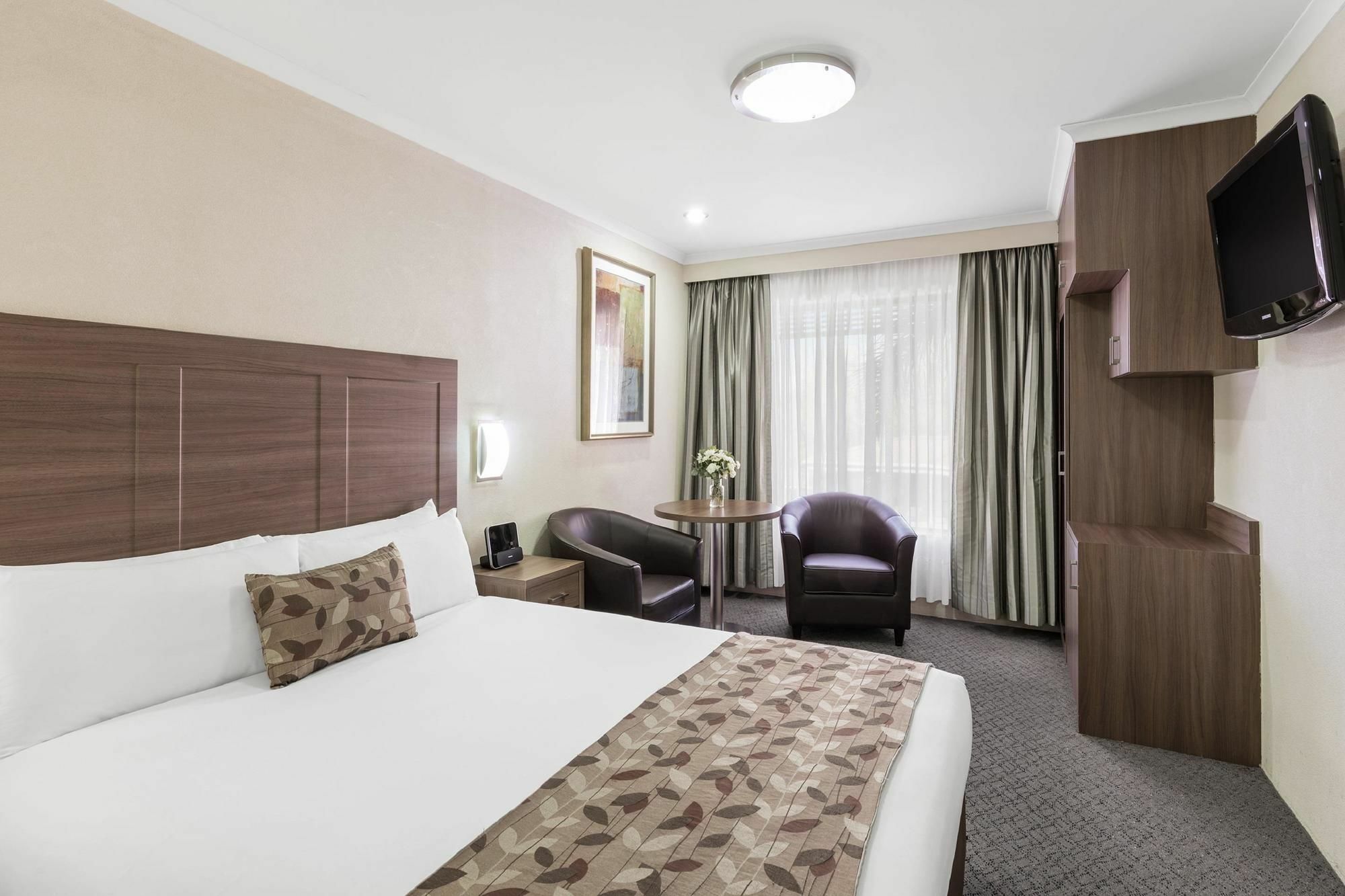Garden City Hotel, Best Western Signature Collection Canberra Bagian luar foto